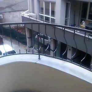 Zimmer mit zwei Einzelbetten